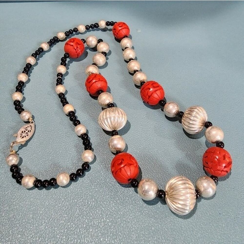 Asian Sterling Silver Hand Carved Cinnabar Onyx Beaded Necklace Vintage